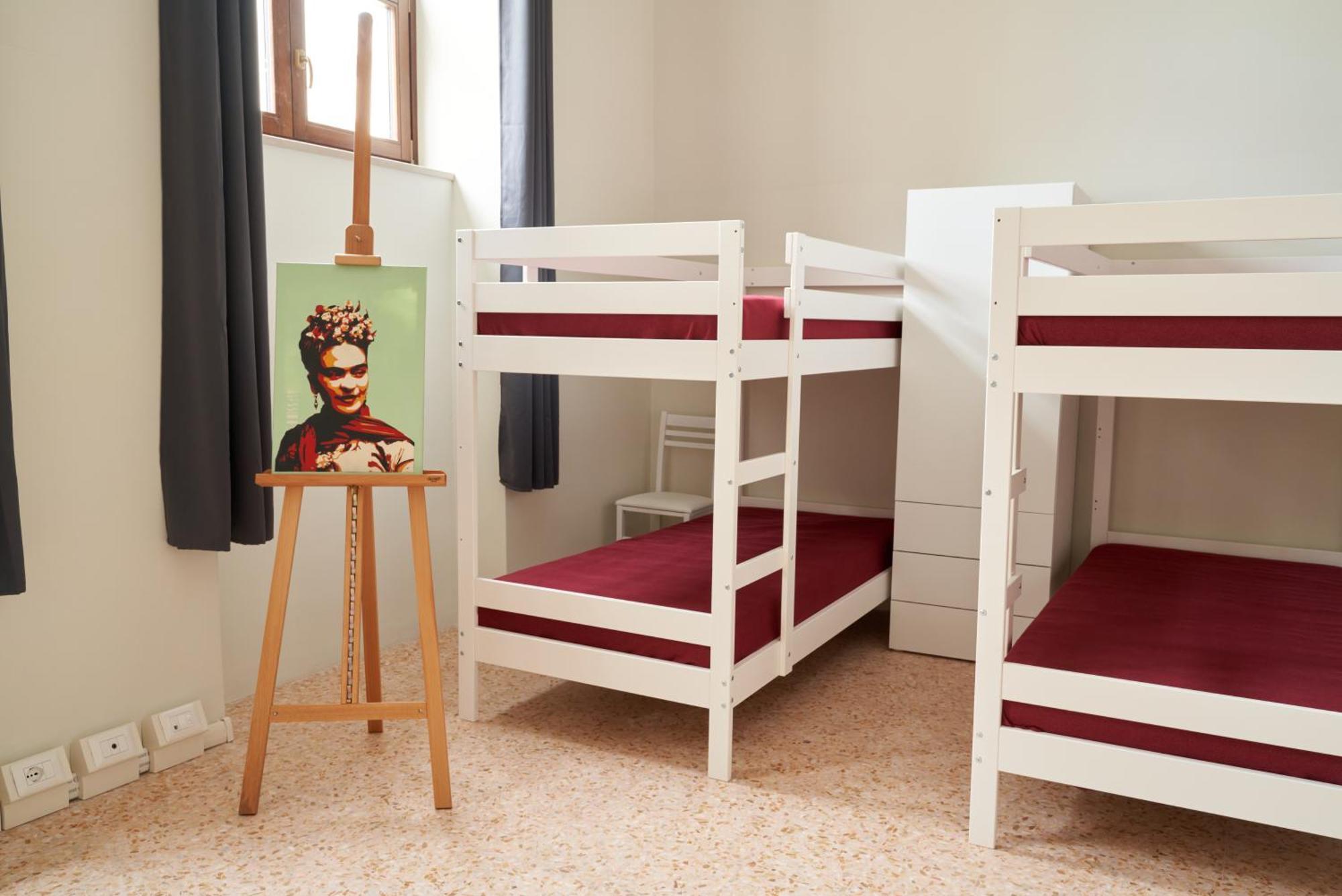 Hub Portanova Hostel Trani Luaran gambar