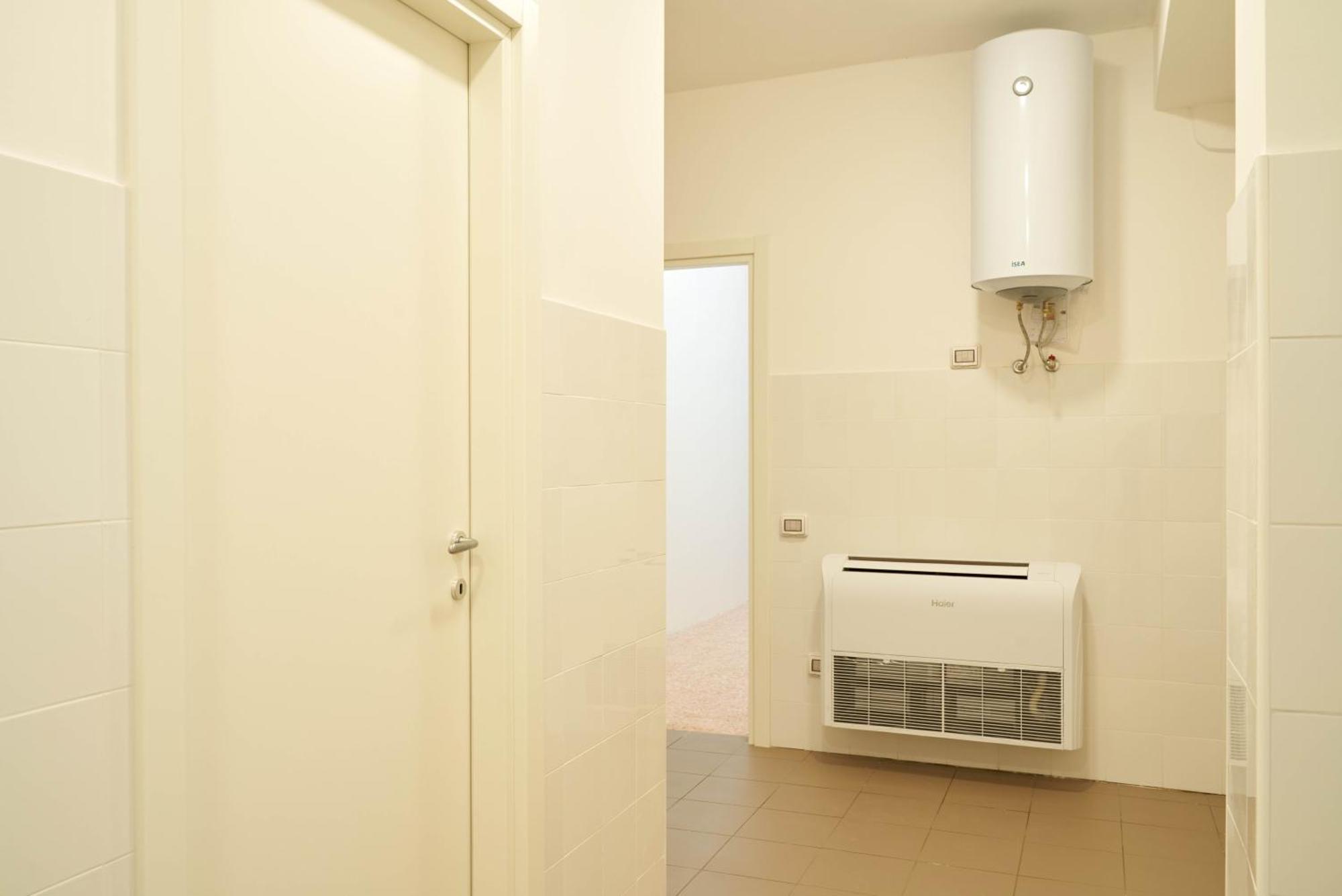 Hub Portanova Hostel Trani Luaran gambar