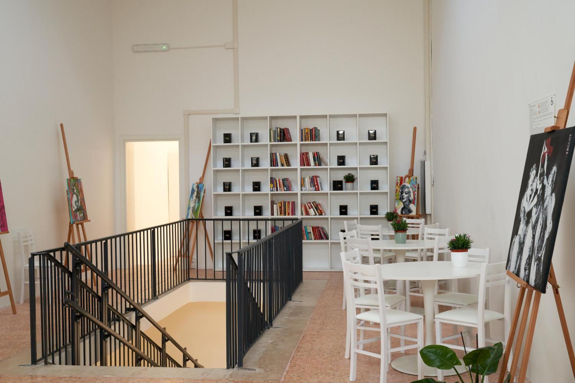Hub Portanova Hostel Trani Luaran gambar